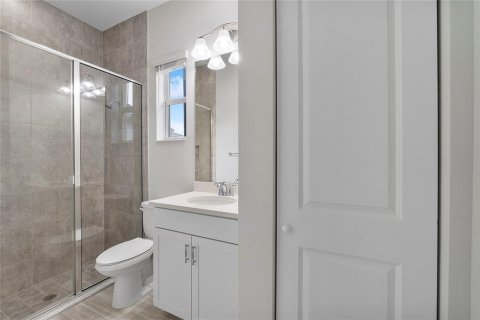 House in Westlake, Florida 4 bedrooms, 369.66 sq.m. № 2081897 - photo 19