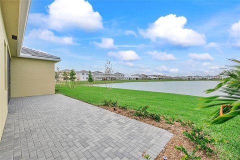 House in Westlake, Florida 4 bedrooms, 369.66 sq.m. № 2081897 - photo 21