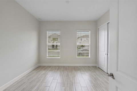 House in Westlake, Florida 4 bedrooms, 369.66 sq.m. № 2081897 - photo 9