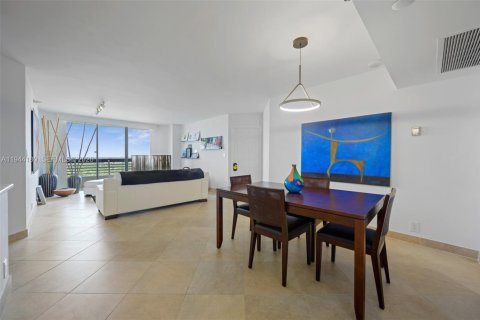 Copropriété à vendre à Aventura, Floride: 2 chambres, 109.72 m2 № 2001501 - photo 13
