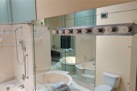 Снять в аренду виллу или дом в Халландейл-Бич, Флорида 2 спальни, 156.08м2, № 1997694 - фото 4