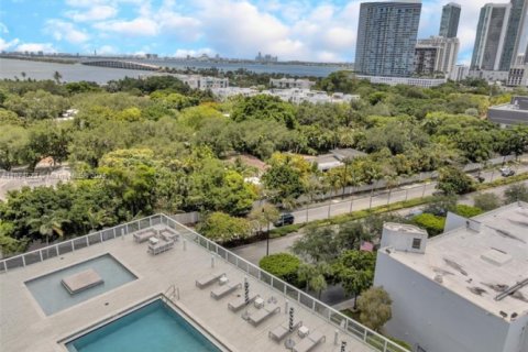 Condo in Miami, Florida, 2 bedrooms  № 1800773 - photo 26