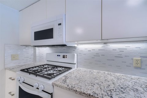 Appartement à louer à Tampa, Floride: 1 chambre, 46.45 m2 № 2399189 - photo 4