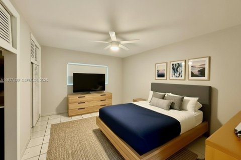 Condominio en venta en Miami Beach, Florida, 1 dormitorio, 63.17 m2 № 1988518 - foto 11
