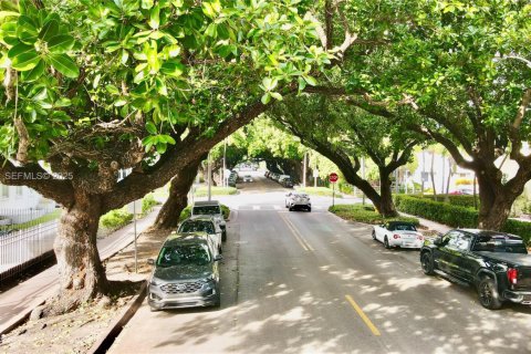 Condominio en venta en Miami Beach, Florida, 1 dormitorio, 63.17 m2 № 1988518 - foto 4