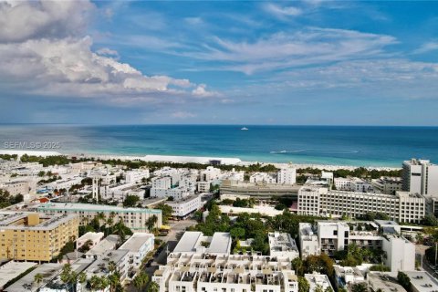 Condominio en venta en Miami Beach, Florida, 1 dormitorio, 63.17 m2 № 1988518 - foto 13