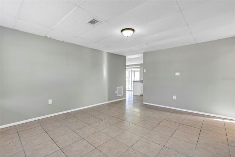 Villa ou maison à louer à Davenport, Floride: 3 chambres, 106.28 m2 № 2431247 - photo 4