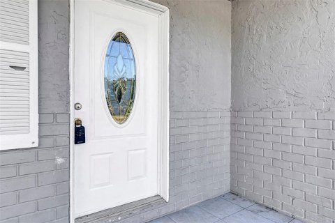 Villa ou maison à louer à Davenport, Floride: 3 chambres, 106.28 m2 № 2431247 - photo 3