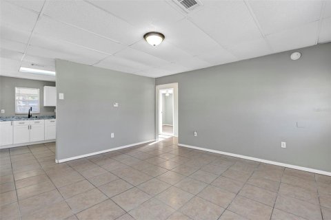 Villa ou maison à louer à Davenport, Floride: 3 chambres, 106.28 m2 № 2431247 - photo 5
