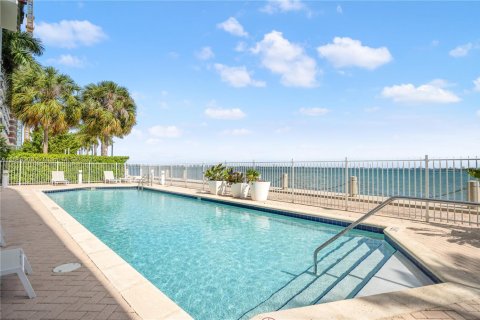 Copropriété à vendre à Miami, Floride: 1 chambre, 78.97 m2 № 1942041 - photo 13