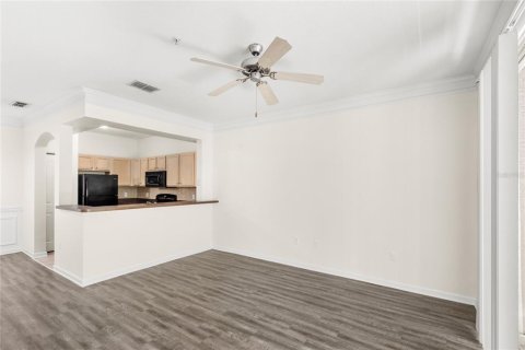 Condo in Orlando, Florida, 1 bedroom  № 1751019 - photo 2
