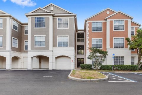 Condo in Orlando, Florida, 1 bedroom  № 1751019 - photo 1