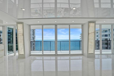 Copropriété à vendre à Fort Lauderdale, Floride: 3 chambres, 222.97 m2 № 2181902 - photo 4