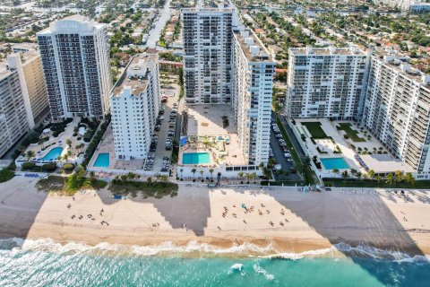 Copropriété à vendre à Fort Lauderdale, Floride: 3 chambres, 222.97 m2 № 2181902 - photo 2