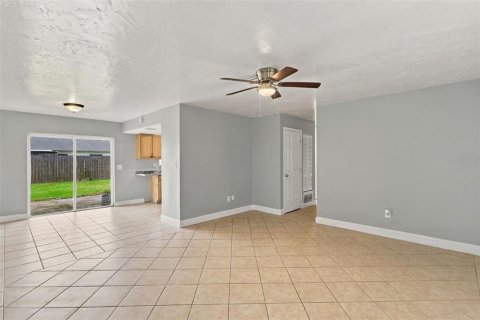 Villa ou maison à louer à Palm Bay, Floride: 3 chambres, 108.32 m2 № 2413794 - photo 7