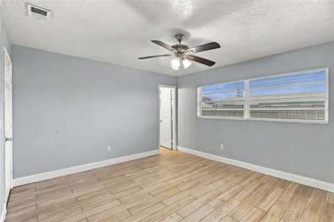 Villa ou maison à louer à Palm Bay, Floride: 3 chambres, 108.32 m2 № 2413794 - photo 14