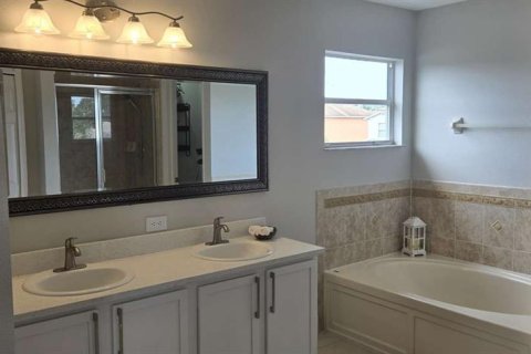 Villa ou maison à vendre à Lakeland, Floride: 4 chambres, 225.01 m2 № 2430415 - photo 19