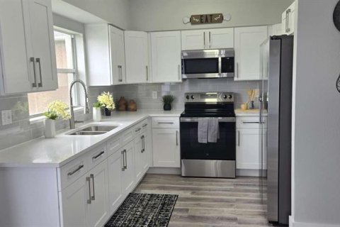 Villa ou maison à vendre à Lakeland, Floride: 4 chambres, 225.01 m2 № 2430415 - photo 3