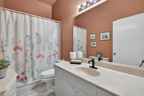 Condo in Sun City Center, Florida, 3 bedrooms  № 1899546 - photo 19