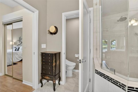 Condo in Sun City Center, Florida, 3 bedrooms  № 1899546 - photo 17