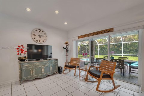 Casa en venta en Pinecrest, Florida, 5 dormitorios, 218.23 m2 № 1920944 - foto 20