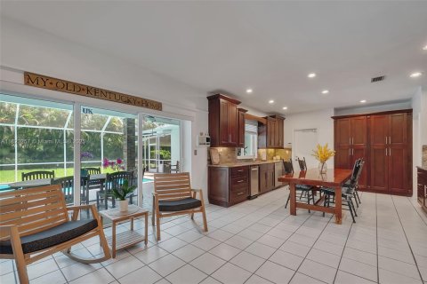Casa en venta en Pinecrest, Florida, 5 dormitorios, 218.23 m2 № 1920944 - foto 17