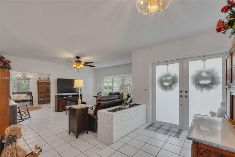 Casa en venta en Pinecrest, Florida, 5 dormitorios, 218.23 m2 № 1920944 - foto 11