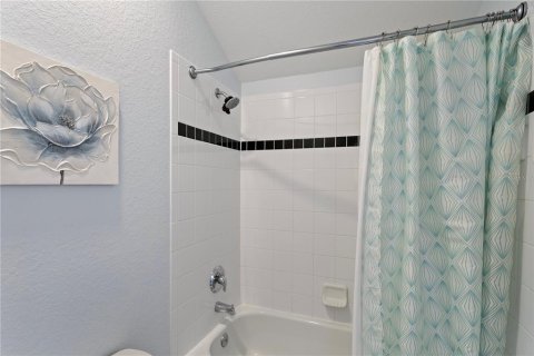 House in Davenport, Florida 5 bedrooms, 217.86 sq.m. № 1878326 - photo 26