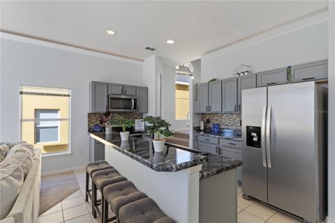 House in Davenport, Florida 5 bedrooms, 217.86 sq.m. № 1878326 - photo 9