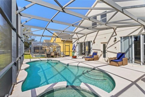 House in Davenport, Florida 5 bedrooms, 217.86 sq.m. № 1878326 - photo 2