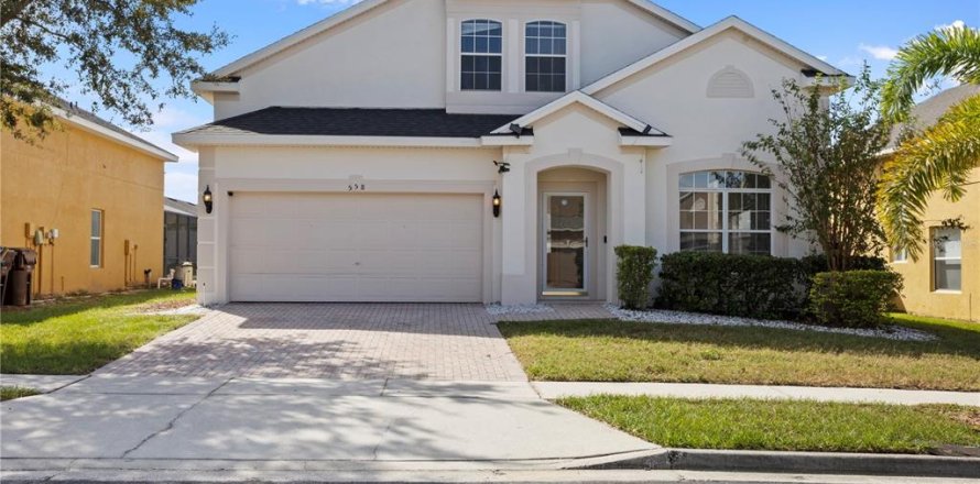 House in Davenport, Florida 5 bedrooms, 217.86 sq.m. № 1878326