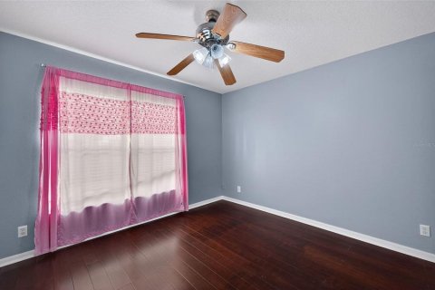 Condo in Valrico, Florida, 3 bedrooms  № 1901940 - photo 23