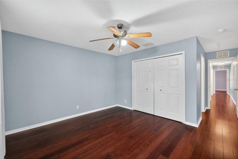 Condo in Valrico, Florida, 3 bedrooms  № 1901940 - photo 29