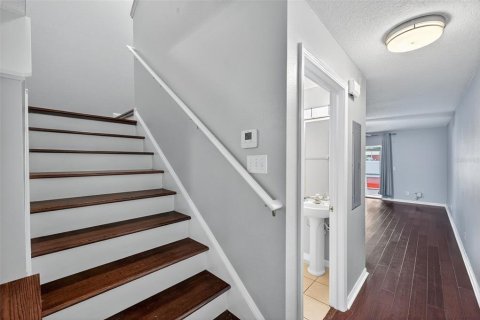 Condo in Valrico, Florida, 3 bedrooms  № 1901940 - photo 9