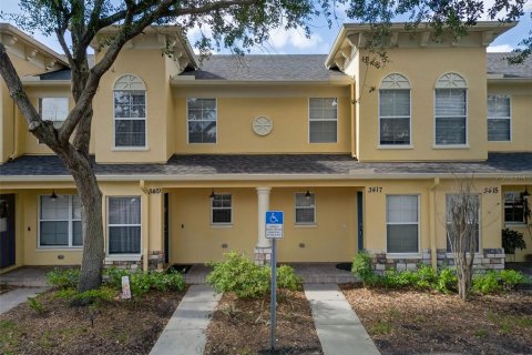 Condo in Valrico, Florida, 3 bedrooms  № 1901940 - photo 1