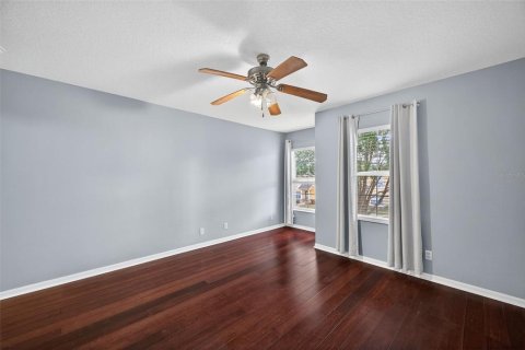 Condo in Valrico, Florida, 3 bedrooms  № 1901940 - photo 27