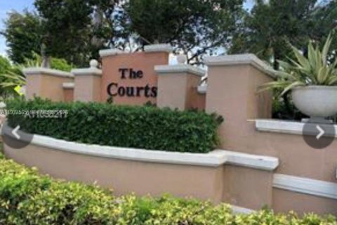 Condominio en Doral, Florida, 3 dormitorios  № 1996248