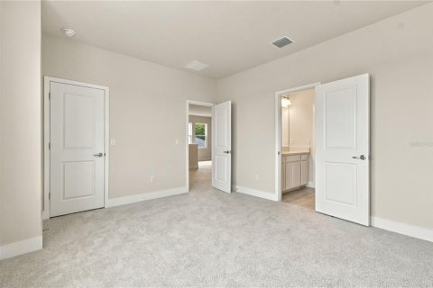 House in Odessa, Florida 4 bedrooms, 261.52 sq.m. № 2235669 - photo 11