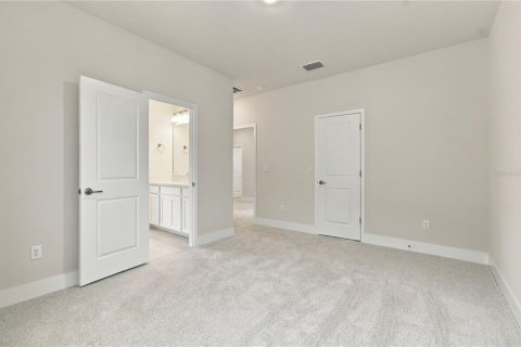 House in Odessa, Florida 4 bedrooms, 261.52 sq.m. № 2235669 - photo 13