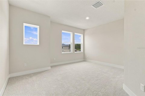 House in Odessa, Florida 4 bedrooms, 261.52 sq.m. № 2235669 - photo 8