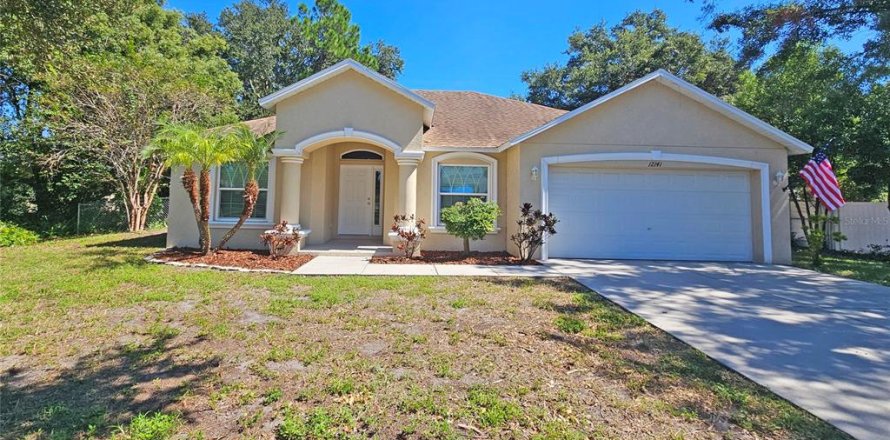 Villa ou maison à Largo, Floride 3 chambres, 166.48 m2 № 2420067