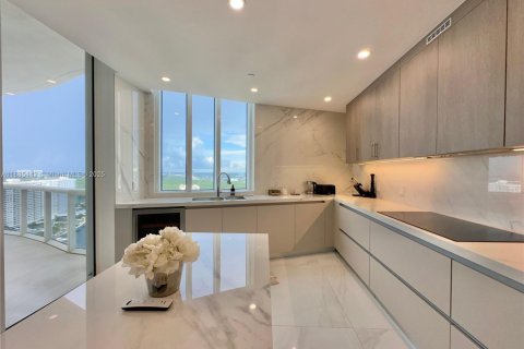 Copropriété à louer à Sunny Isles Beach, Floride: 3 chambres, 216.18 m2 № 2169586 - photo 7