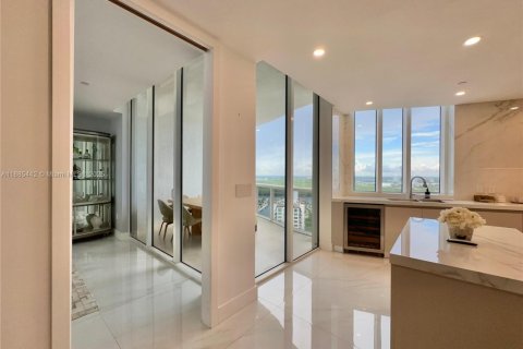 Copropriété à louer à Sunny Isles Beach, Floride: 3 chambres, 216.18 m2 № 2169586 - photo 12