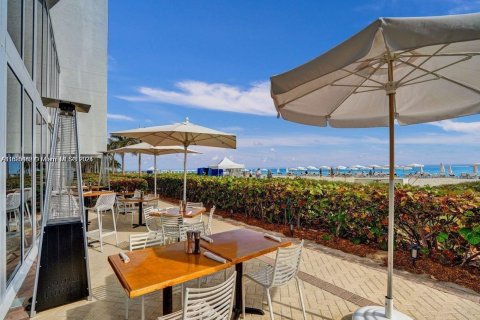 Copropriété à louer à Sunny Isles Beach, Floride: 3 chambres, 216.18 m2 № 2169586 - photo 23