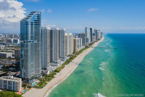 Copropriété à louer à Sunny Isles Beach, Floride: 3 chambres, 216.18 m2 № 2169586 - photo 22