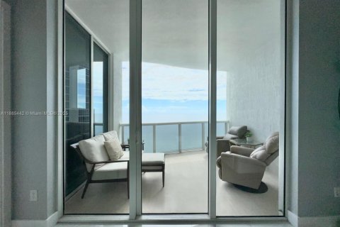 Copropriété à louer à Sunny Isles Beach, Floride: 3 chambres, 216.18 m2 № 2169586 - photo 4