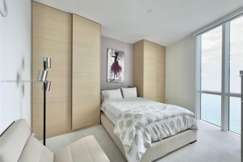 Copropriété à louer à Sunny Isles Beach, Floride: 3 chambres, 216.18 m2 № 2169586 - photo 19