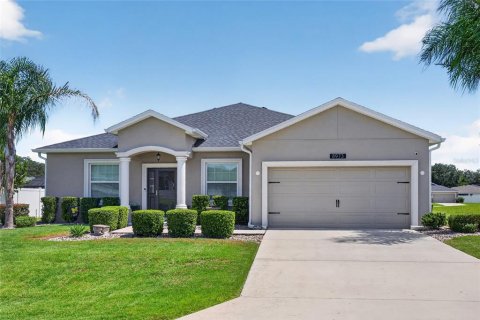 House in Ocala, Florida 4 bedrooms, 190.54 sq.m. № 2367142