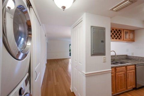 Copropriété à vendre à Sarasota, Floride: 2 chambres, 91.97 m2 № 1385367 - photo 5