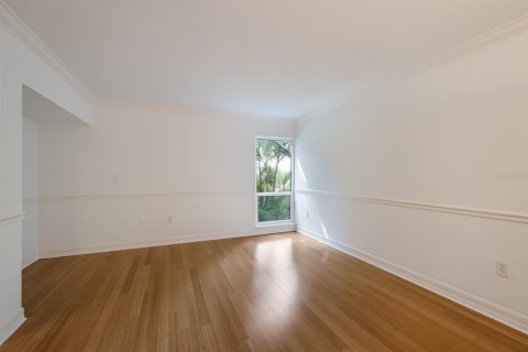 Copropriété à vendre à Sarasota, Floride: 2 chambres, 91.97 m2 № 1385367 - photo 13